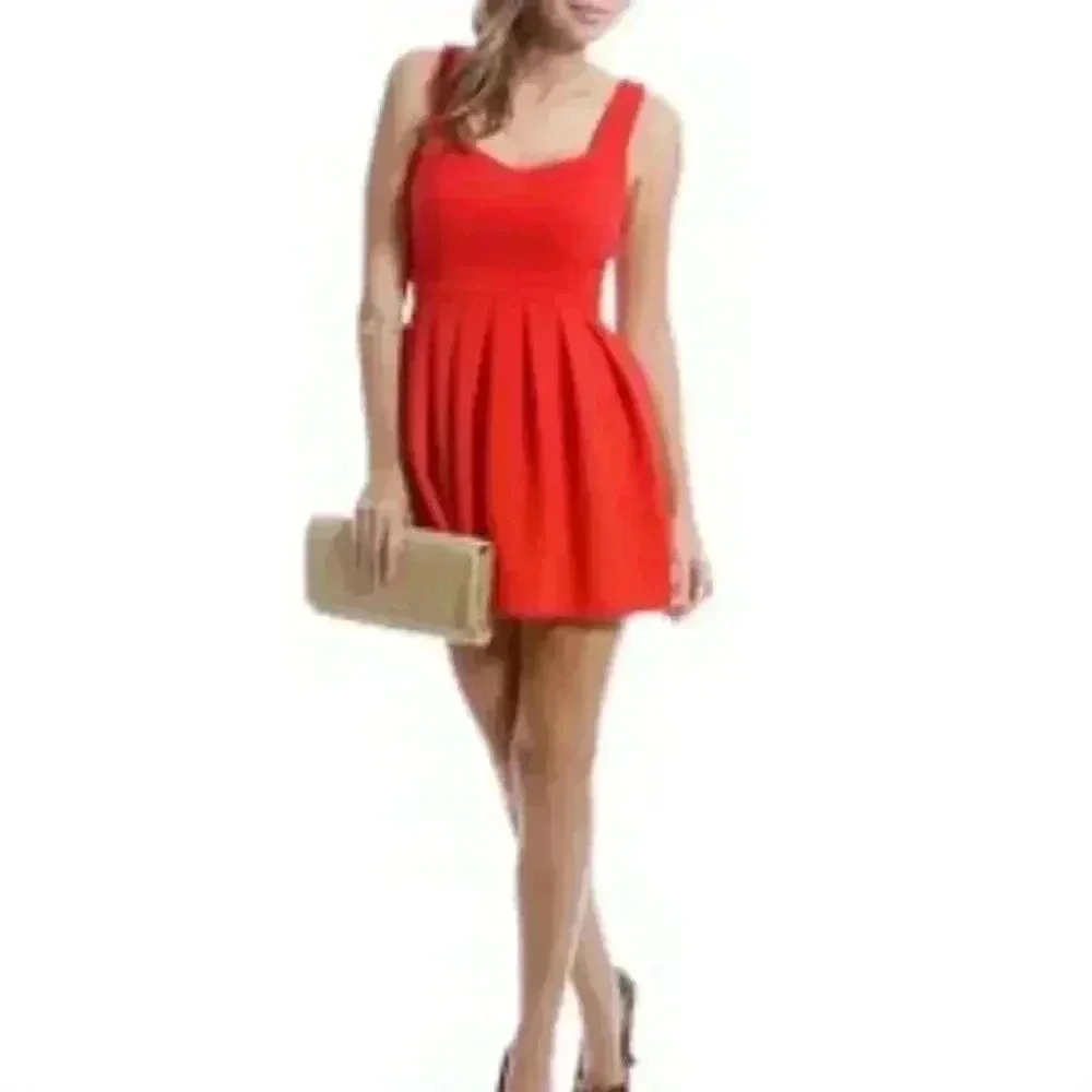 City by Windsor‎ Red Skater Mini Dress Size M Medium Open Back Heart Homecoming